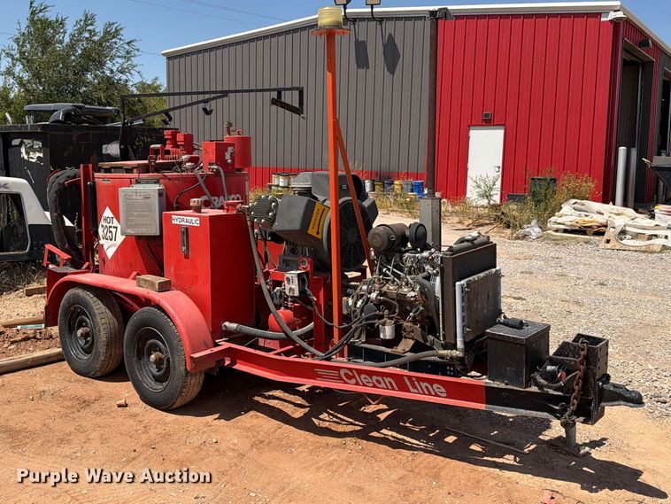 image for item FI0364 2000 Crafco SS 125 DC pothole patcher