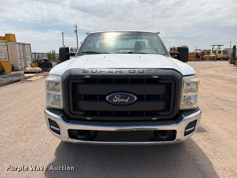 image for item FI0367 2013 Ford F250 Super Duty utility bed pickup truck