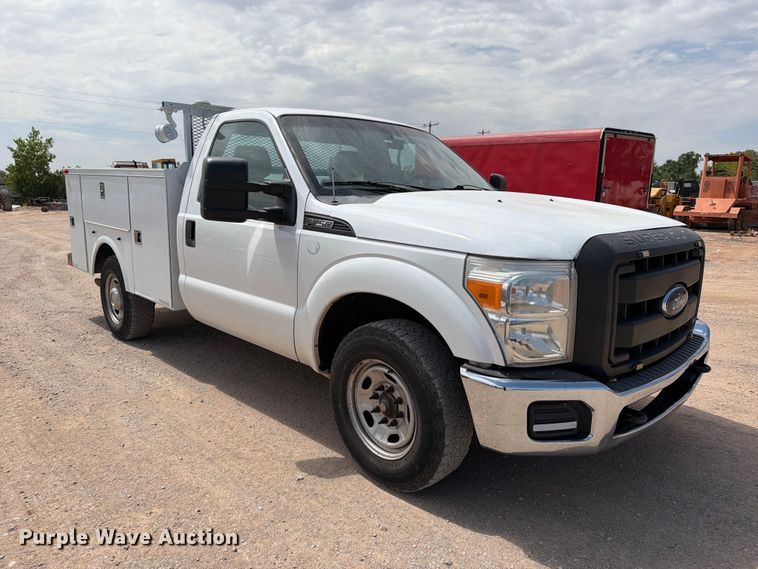 image for item FI0367 2013 Ford F250 Super Duty utility bed pickup truck