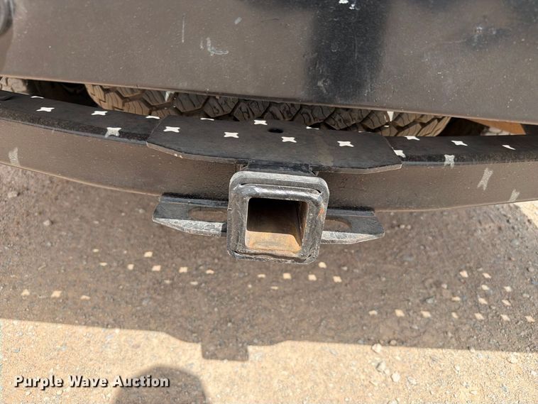 image for item FI0367 2013 Ford F250 Super Duty utility bed pickup truck
