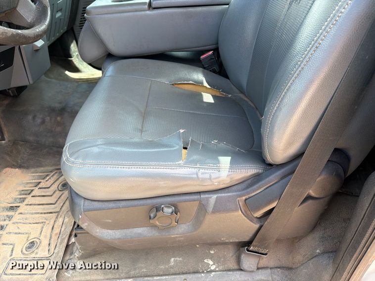 image for item FI0367 2013 Ford F250 Super Duty utility bed pickup truck