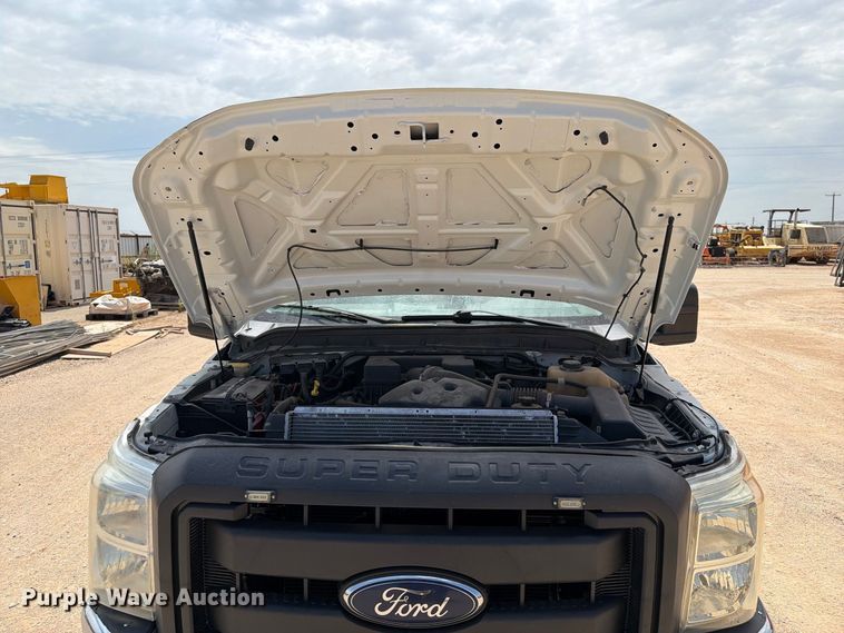 image for item FI0367 2013 Ford F250 Super Duty utility bed pickup truck