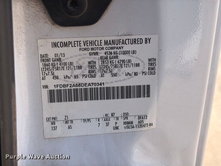 image for item FI0367 2013 Ford F250 Super Duty utility bed pickup truck