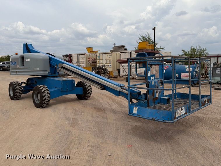 image for item FI0368 2007 Genie S-40 boom lift