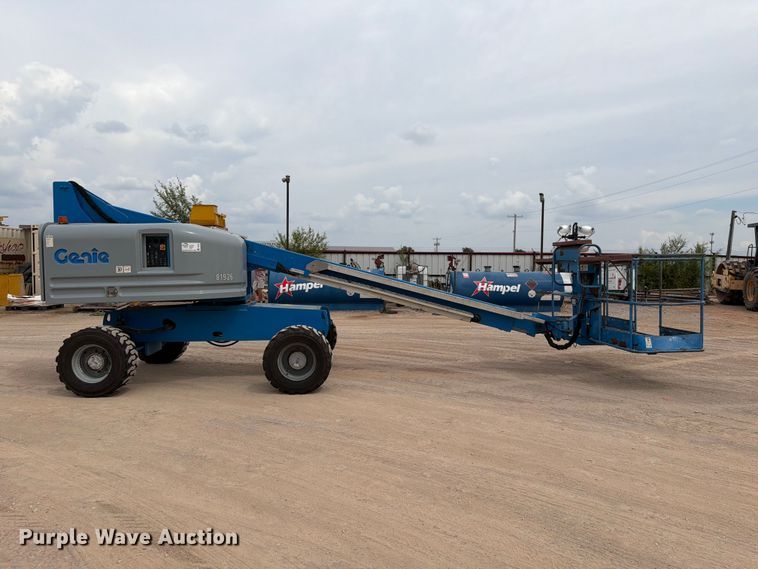 image for item FI0368 2007 Genie S-40 boom lift