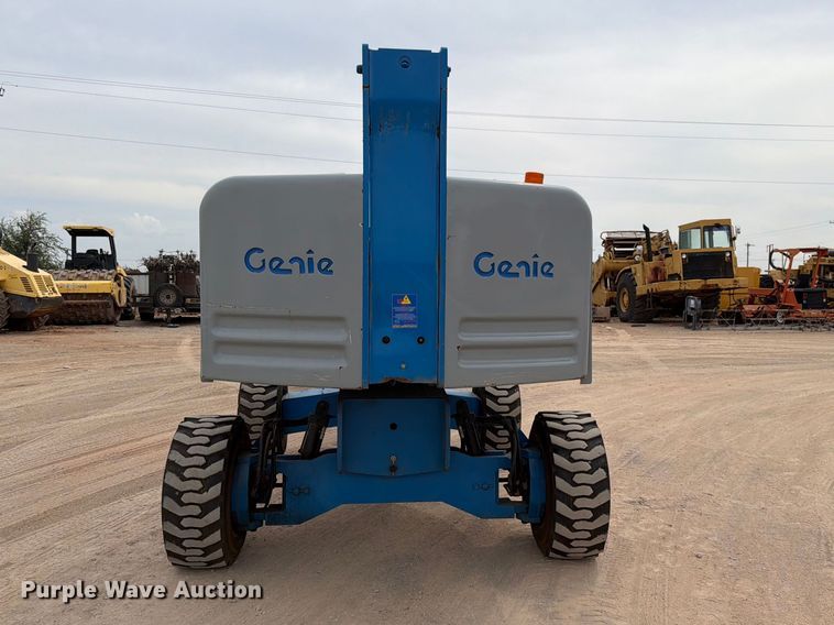 image for item FI0368 2007 Genie S-40 boom lift