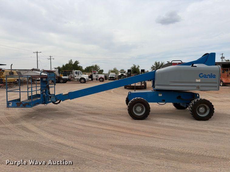 image for item FI0368 2007 Genie S-40 boom lift