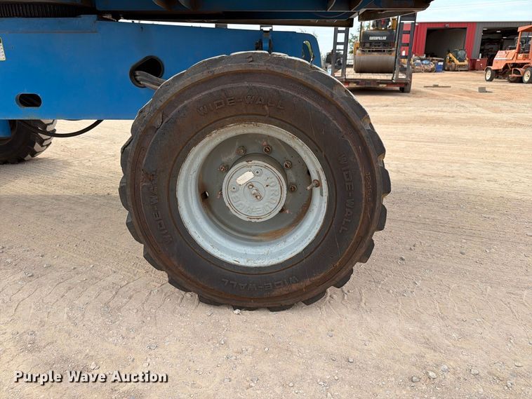 image for item FI0368 2007 Genie S-40 boom lift