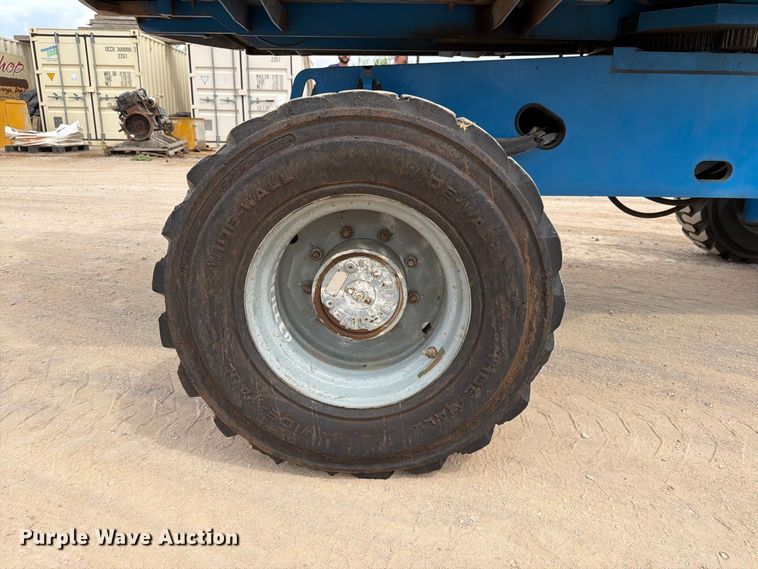 image for item FI0368 2007 Genie S-40 boom lift