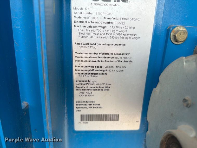 image for item FI0368 2007 Genie S-40 boom lift