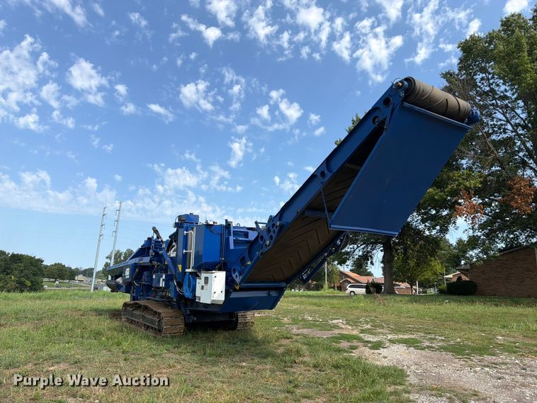 image for item FK3275 2018 Peterson 5710D horizontal grinder