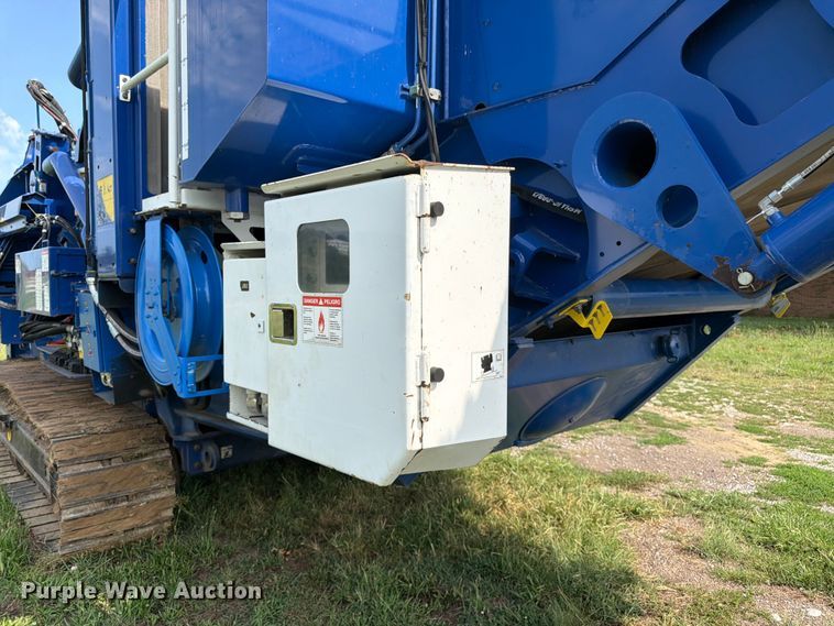 image for item FK3275 2018 Peterson 5710D horizontal grinder