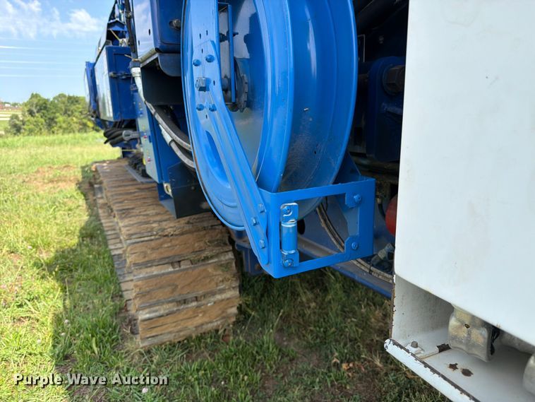 image for item FK3275 2018 Peterson 5710D horizontal grinder