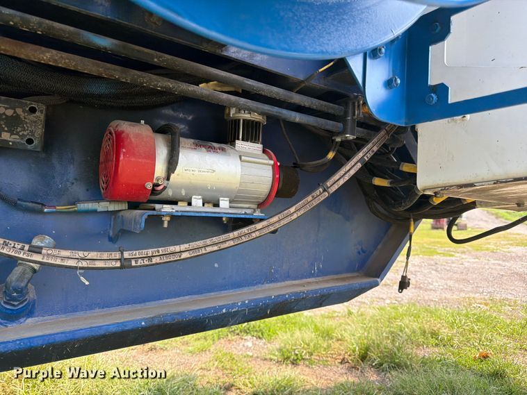 image for item FK3275 2018 Peterson 5710D horizontal grinder