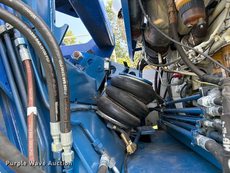 image for item FK3275 2018 Peterson 5710D horizontal grinder