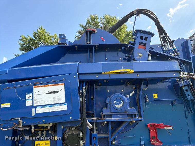 image for item FK3275 2018 Peterson 5710D horizontal grinder
