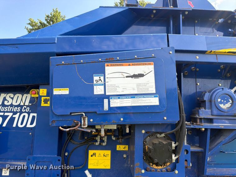 image for item FK3275 2018 Peterson 5710D horizontal grinder