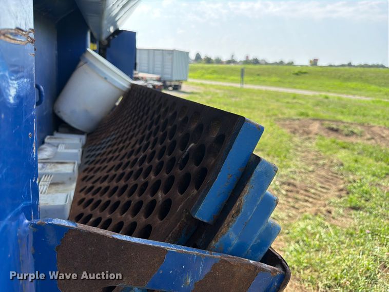 image for item FK3275 2018 Peterson 5710D horizontal grinder