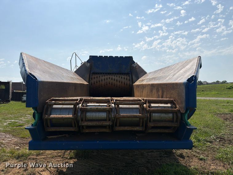 image for item FK3275 2018 Peterson 5710D horizontal grinder