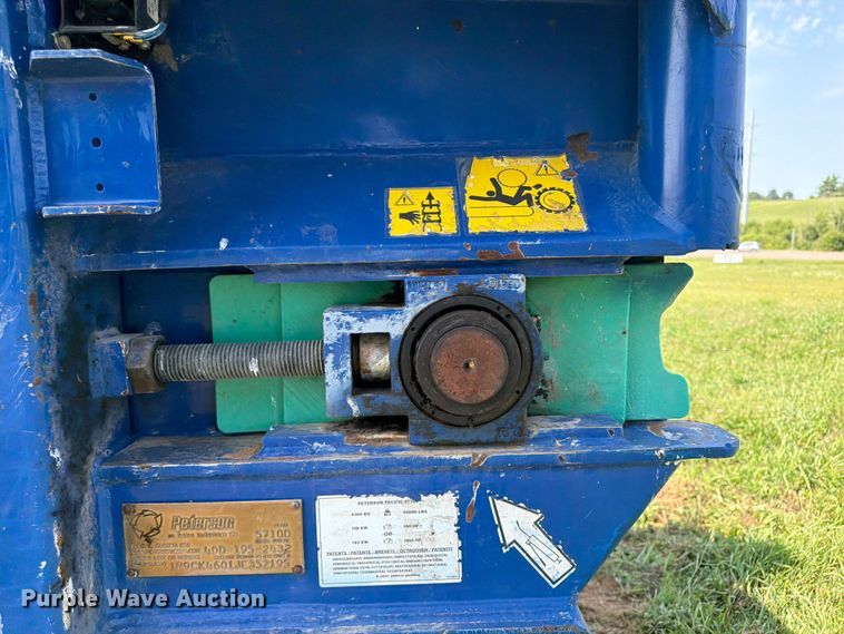 image for item FK3275 2018 Peterson 5710D horizontal grinder