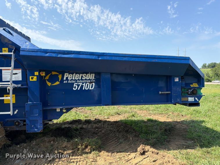 image for item FK3275 2018 Peterson 5710D horizontal grinder