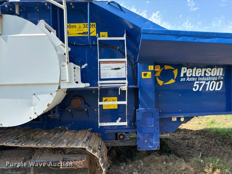 image for item FK3275 2018 Peterson 5710D horizontal grinder