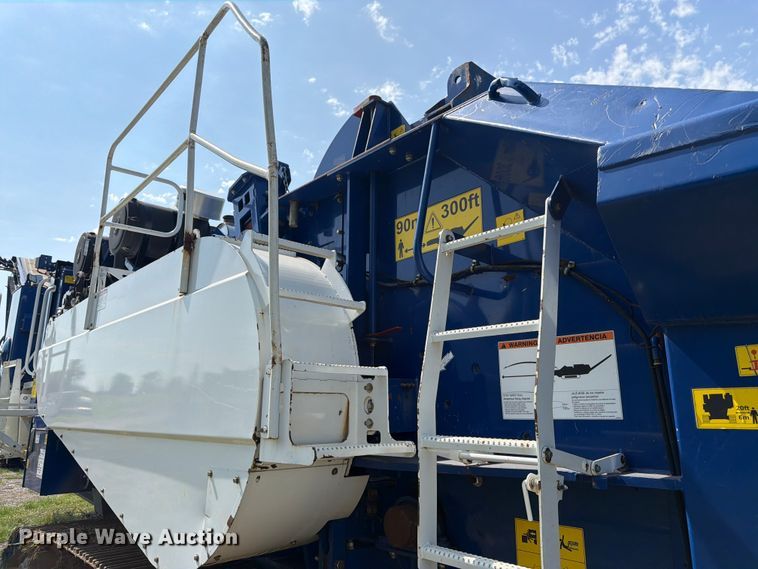 image for item FK3275 2018 Peterson 5710D horizontal grinder