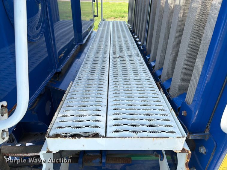 image for item FK3275 2018 Peterson 5710D horizontal grinder