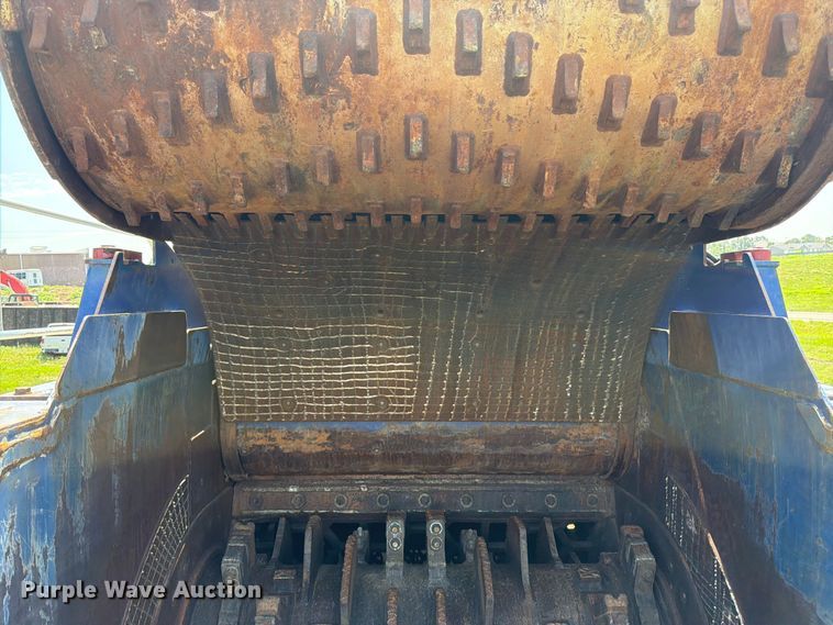 image for item FK3275 2018 Peterson 5710D horizontal grinder