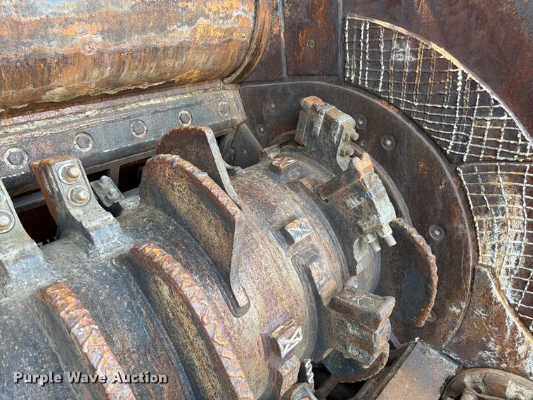 image for item FK3275 2018 Peterson 5710D horizontal grinder
