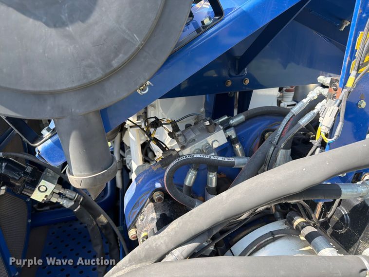 image for item FK3275 2018 Peterson 5710D horizontal grinder