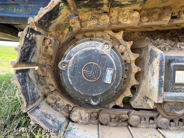 image for item FK3275 2018 Peterson 5710D horizontal grinder