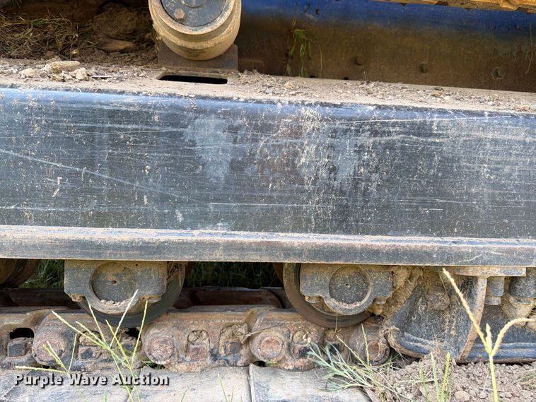 image for item FK3275 2018 Peterson 5710D horizontal grinder