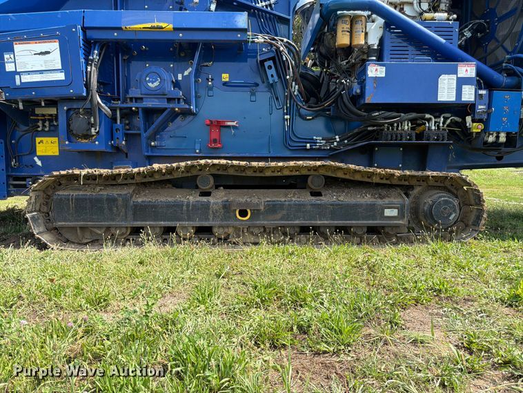 image for item FK3275 2018 Peterson 5710D horizontal grinder