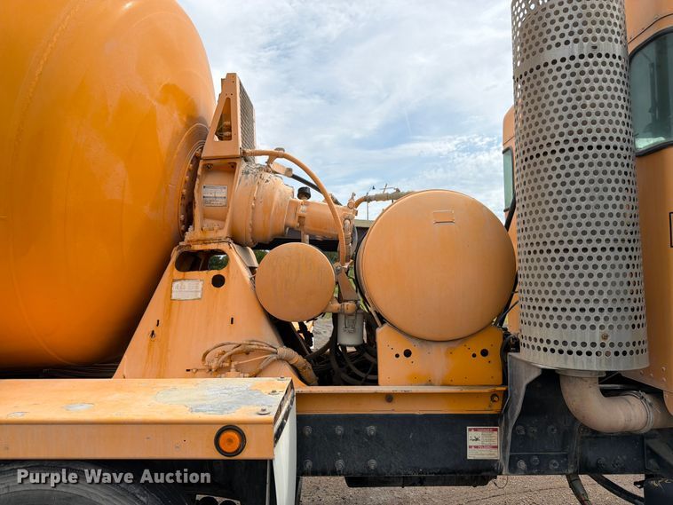 image for item FK3341 2009 Kenworth W900 ready mix truck