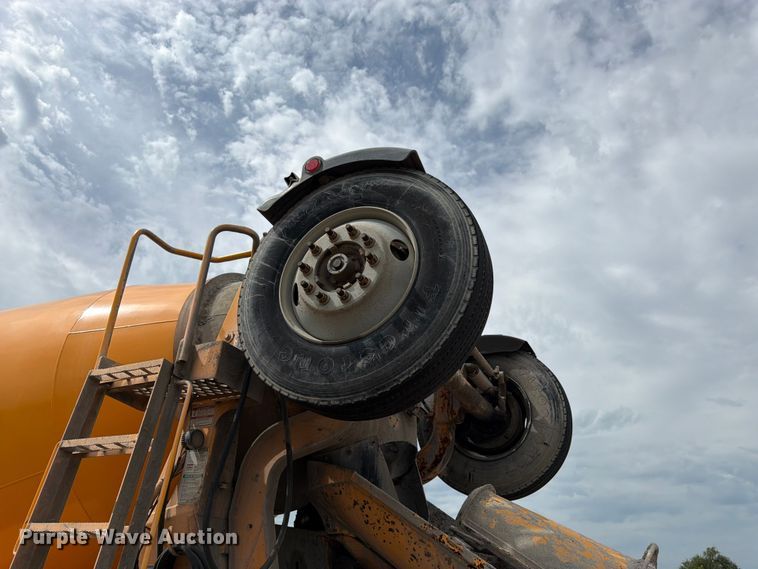 image for item FK3341 2009 Kenworth W900 ready mix truck