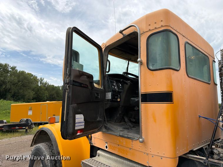 image for item FK3341 2009 Kenworth W900 ready mix truck