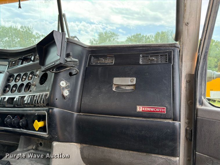 image for item FK3341 2009 Kenworth W900 ready mix truck