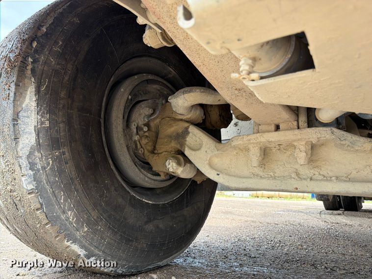 image for item FK3341 2009 Kenworth W900 ready mix truck