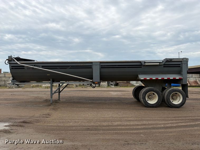 image for item FK3342 2017 Load King RH 3226 end dump trailer