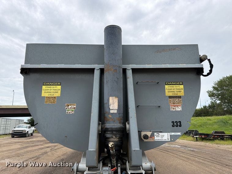 image for item FK3342 2017 Load King RH 3226 end dump trailer