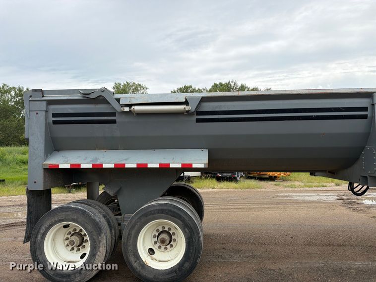 image for item FK3342 2017 Load King RH 3226 end dump trailer