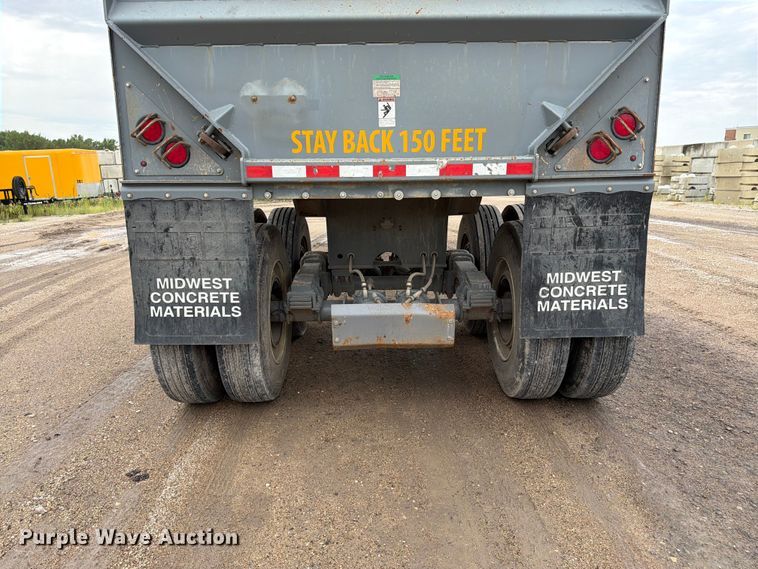 image for item FK3342 2017 Load King RH 3226 end dump trailer
