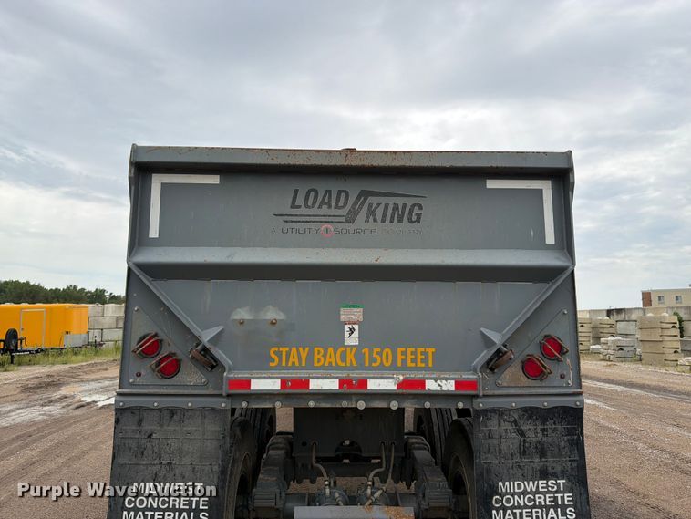 image for item FK3342 2017 Load King RH 3226 end dump trailer