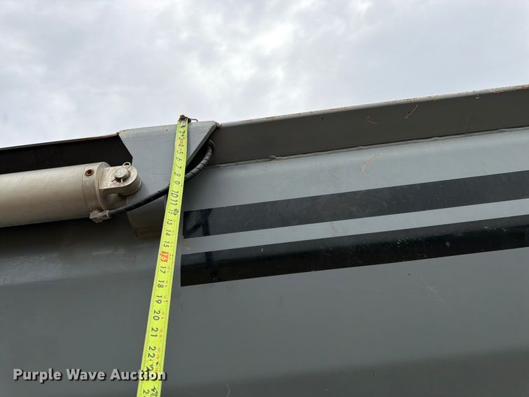 image for item FK3342 2017 Load King RH 3226 end dump trailer