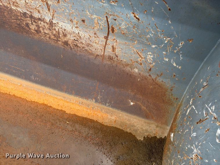image for item FK3342 2017 Load King RH 3226 end dump trailer