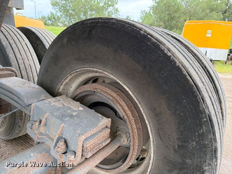 image for item FK3342 2017 Load King RH 3226 end dump trailer
