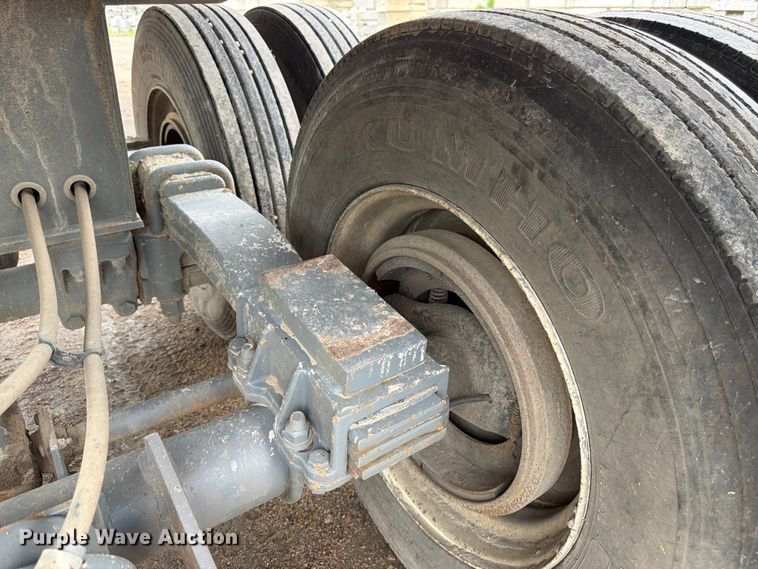 image for item FK3342 2017 Load King RH 3226 end dump trailer