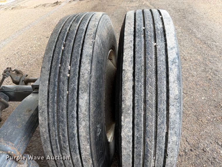 image for item FK3342 2017 Load King RH 3226 end dump trailer