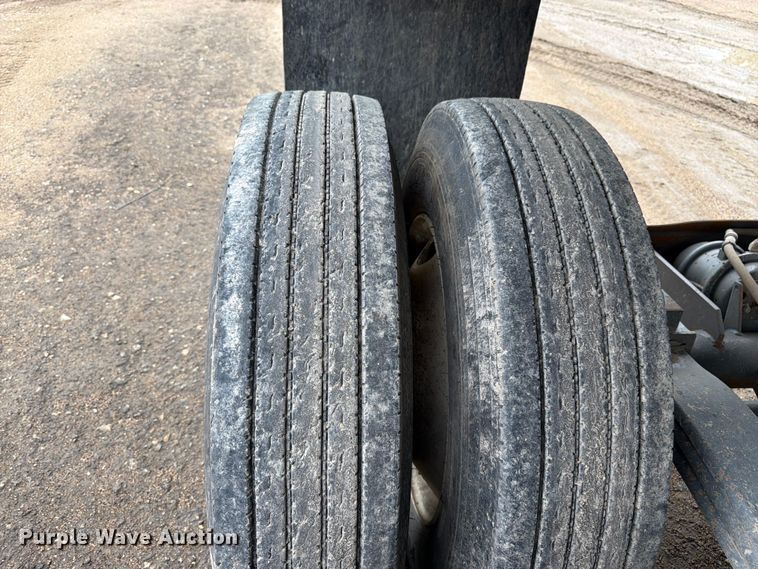 image for item FK3342 2017 Load King RH 3226 end dump trailer